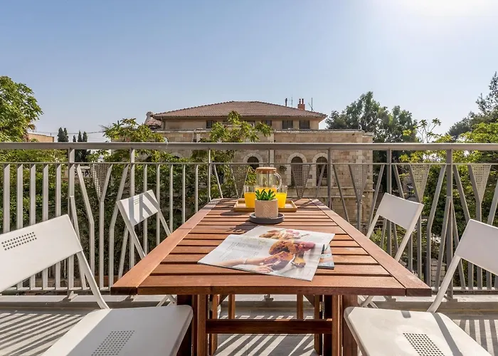 2Bdr W Parking Shirat Haneviim - Mamilla Area Sea-U Jerusalem